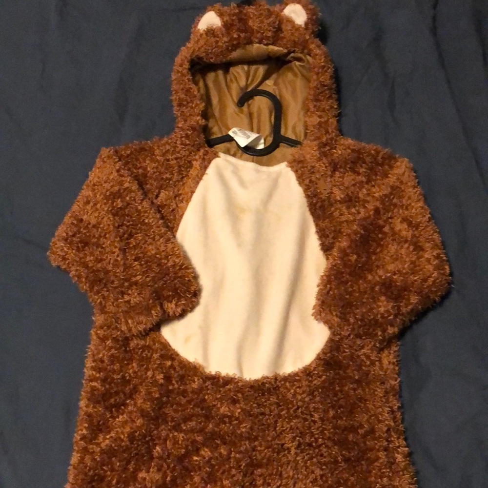 Toddler bear custom, ages 2-3 years old.